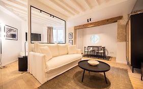 Cosy Nest In Saint Germain